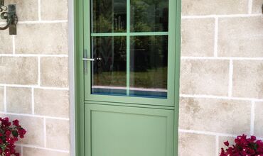 Les portes d'entr&eacute;e en PVC